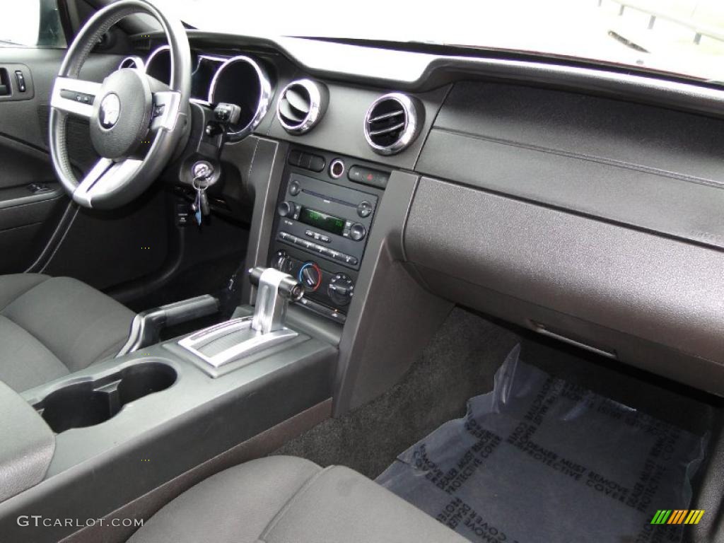 2007 Mustang V6 Deluxe Coupe - Redfire Metallic / Dark Charcoal photo #26