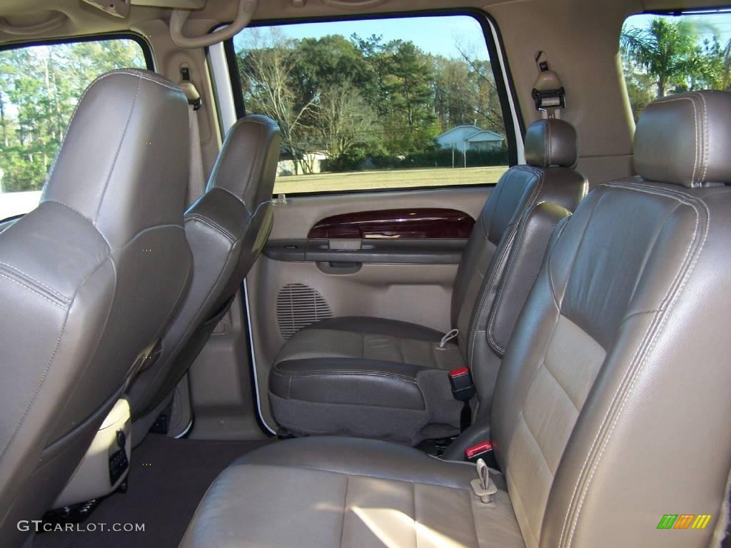 2003 Excursion Eddie Bauer - Oxford White / Medium Parchment photo #10