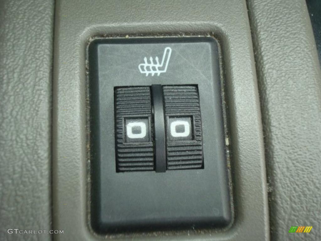 2005 Sebring Touring Convertible - Deep Red Pearl / Light Taupe photo #16