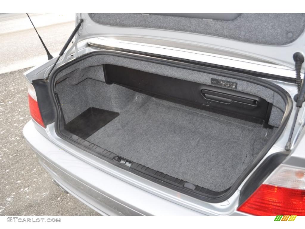 2002 BMW 3 Series 330i Convertible Trunk Photo #45136257
