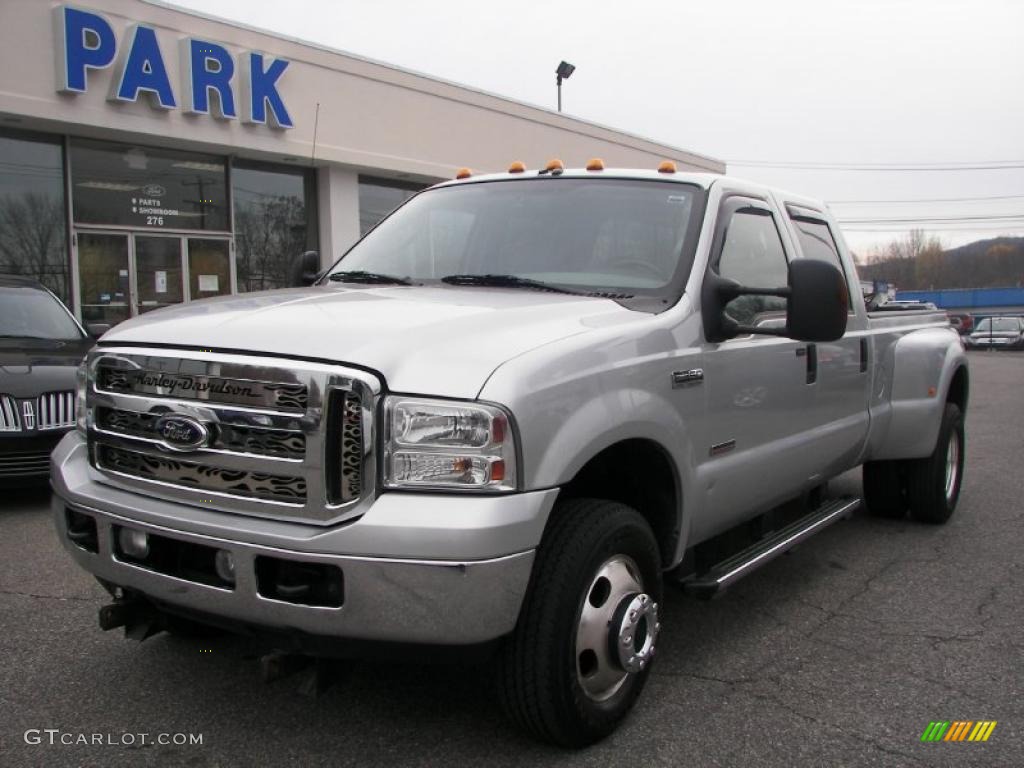 2006 F350 Super Duty Lariat Crew Cab 4x4 Dually - Silver Metallic / Medium Flint photo #1