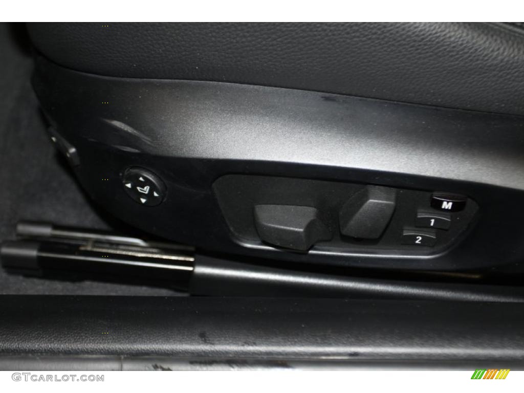 2010 3 Series 328i Coupe - Jet Black / Black photo #21