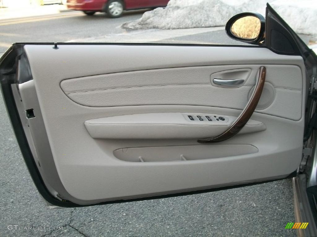 2009 BMW 1 Series 135i Convertible Taupe Door Panel Photo #45140063