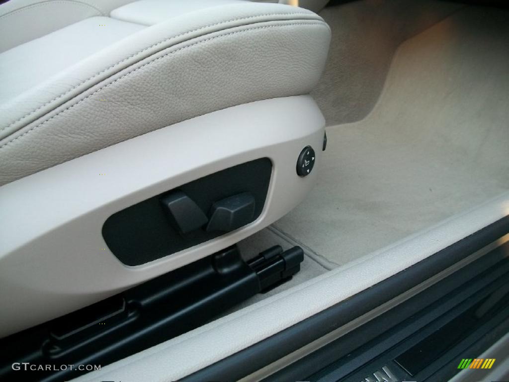 2009 1 Series 135i Convertible - Cashmere Silver Metallic / Taupe photo #26