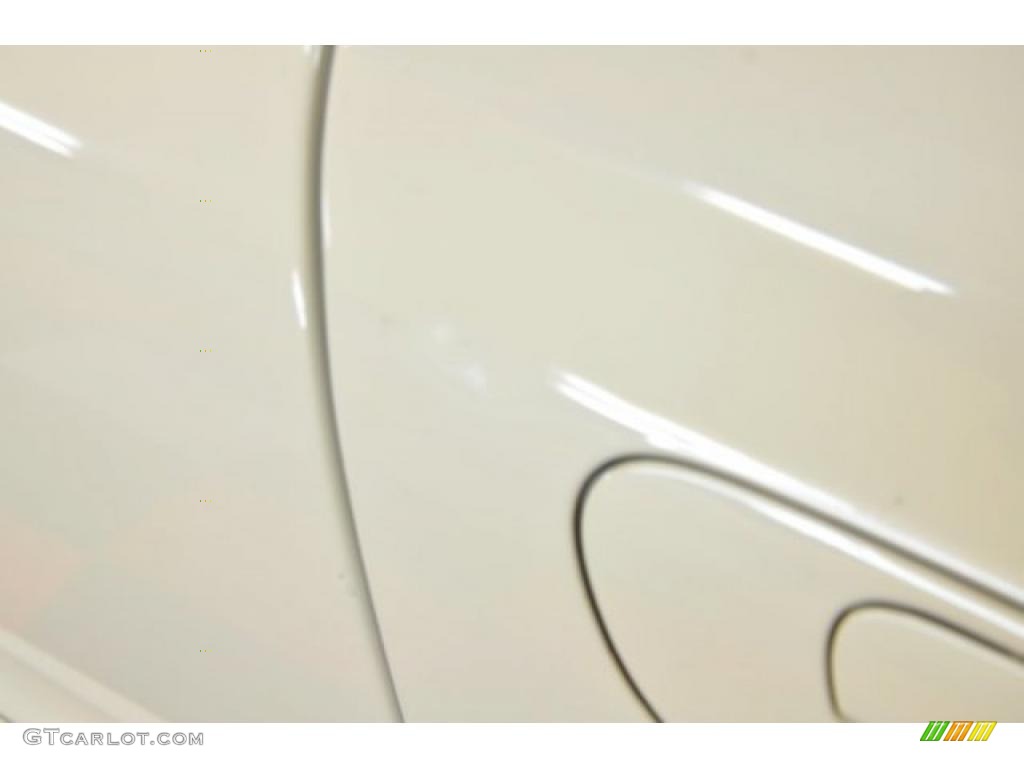 2003 XC70 AWD - White / Taupe photo #23