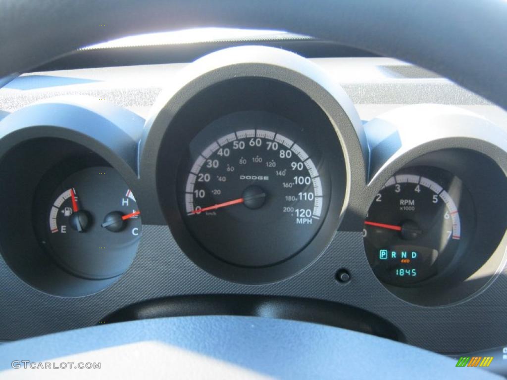 2010 Dodge Nitro Heat 4x4 Gauges Photo #45145231