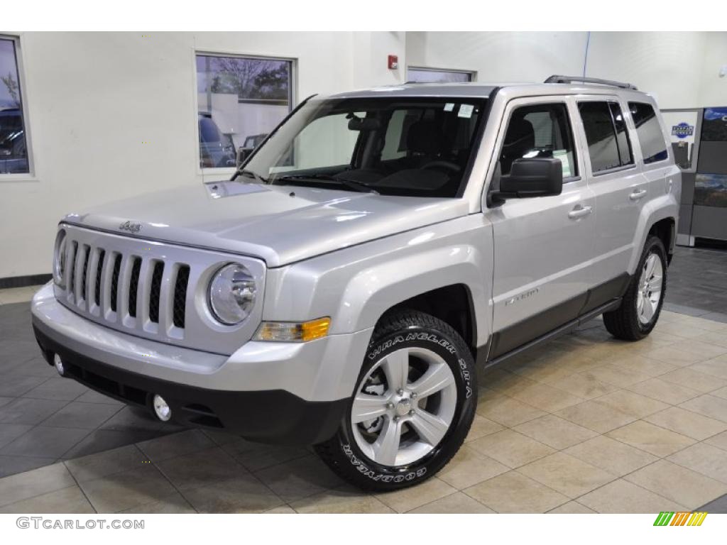 Bright Silver Metallic 2011 Jeep Patriot Sport Exterior Photo #45149407