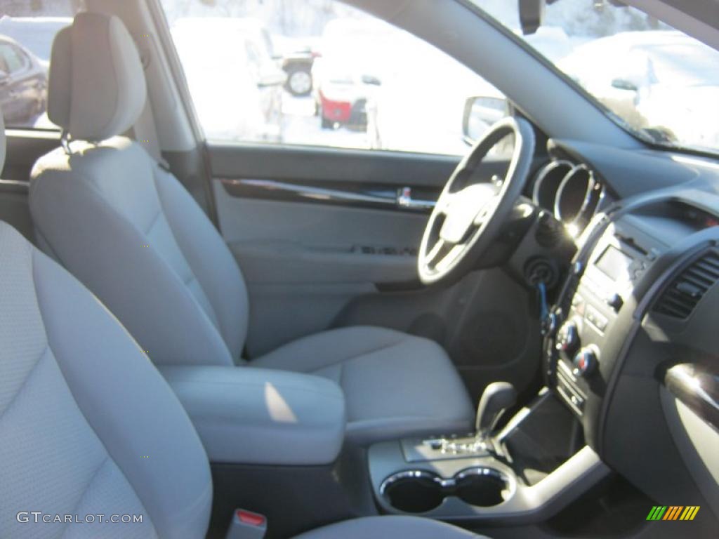 Gray Interior 2011 Kia Sorento LX Photo #45149911