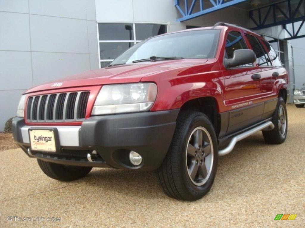 2004 Grand Cherokee Freedom Edition 4x4 - Inferno Red Pearl / Dark Slate Gray photo #1