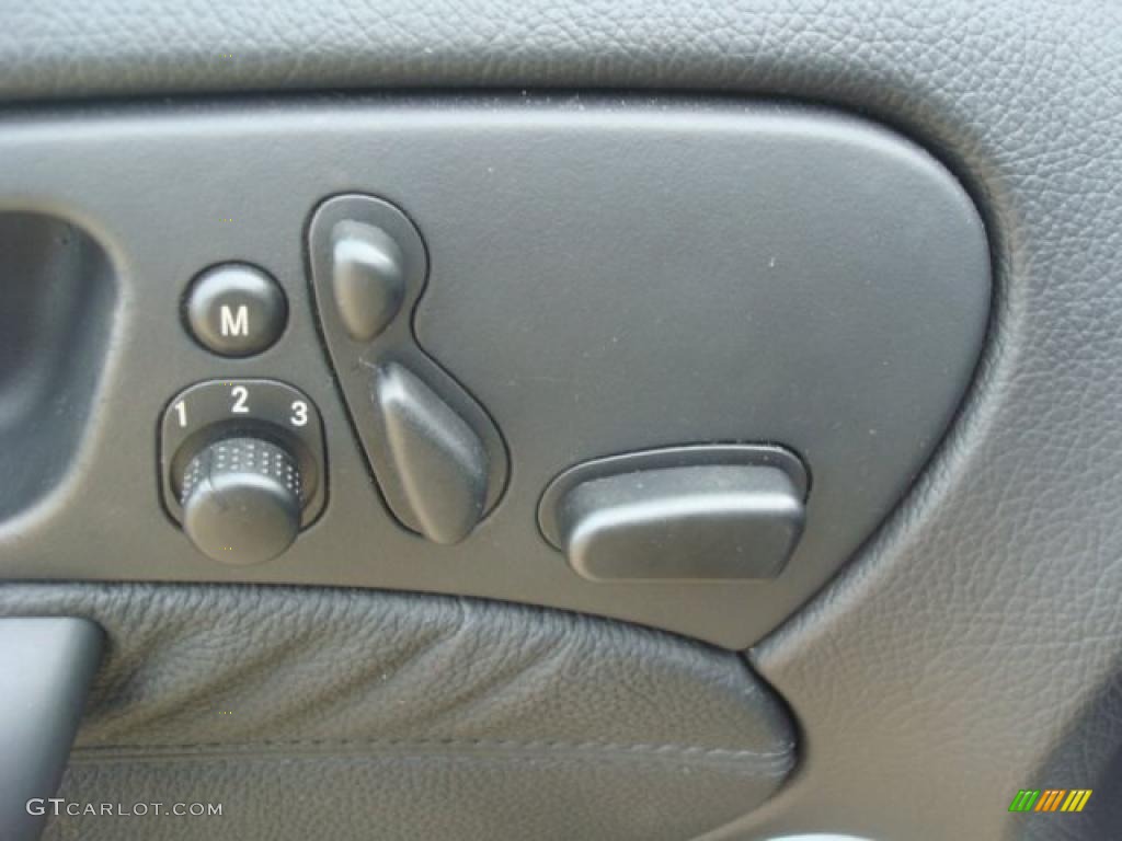 2005 Mercedes-Benz C 320 Sedan Controls Photo #45152343