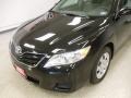 Black - Camry LE Photo No. 4