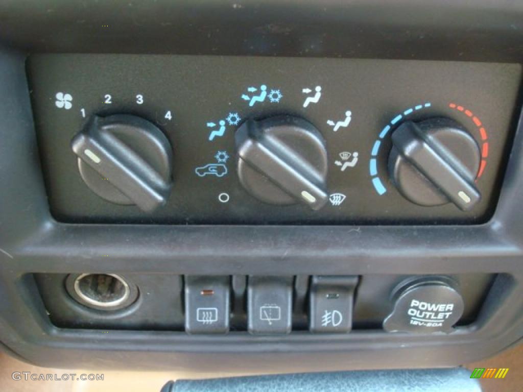 1998 Jeep Cherokee Sport 4x4 Controls Photo #45154591