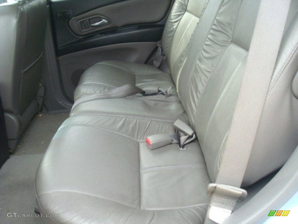 Gray Interior 2003 Isuzu Axiom S 2WD Photo #45155221