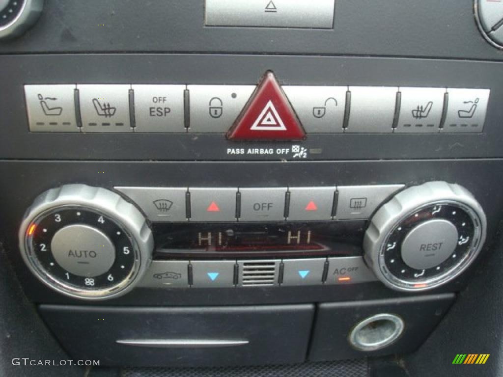 2005 Mercedes-Benz SLK 350 Roadster Controls Photo #45155936