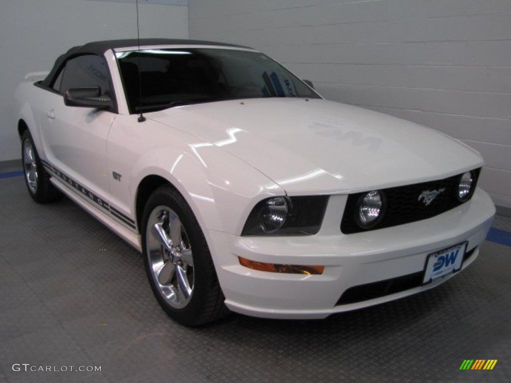 2006 Mustang GT Premium Convertible - Performance White / Dark Charcoal photo #1