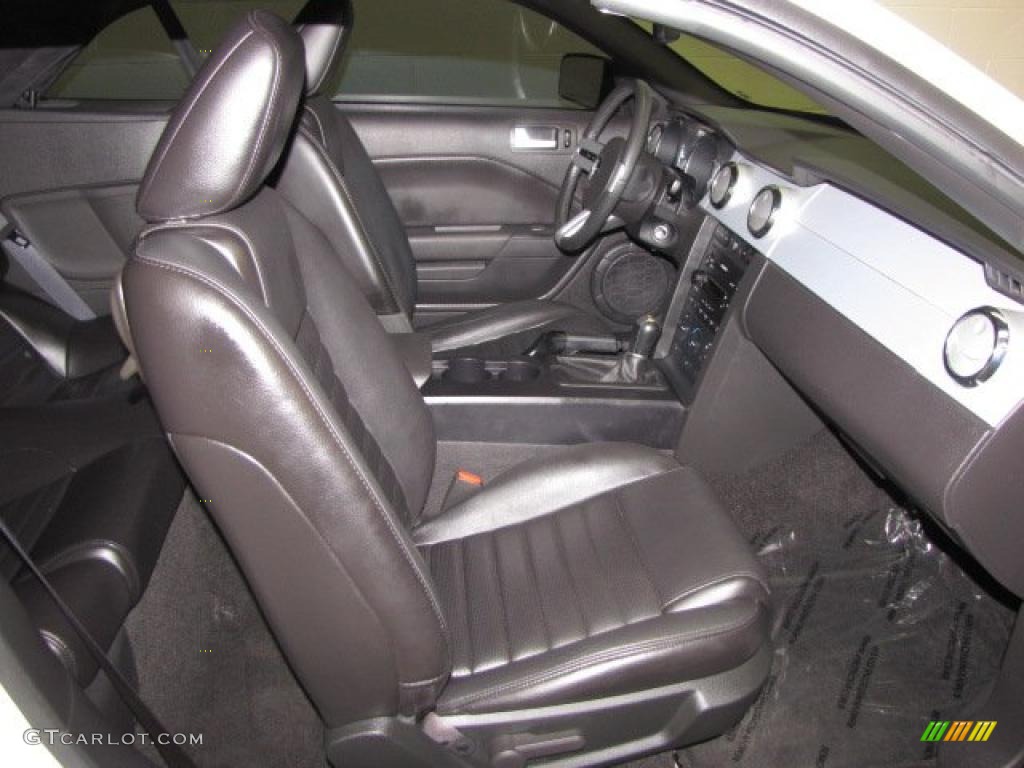 2006 Mustang GT Premium Convertible - Performance White / Dark Charcoal photo #15