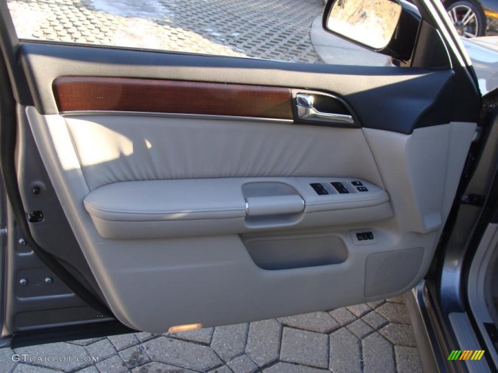 2010 Infiniti M 35x AWD Sedan Stone Door Panel Photo #45159016