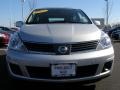 2009 Brillant Silver Nissan Versa 1.8 SL Hatchback  photo #2