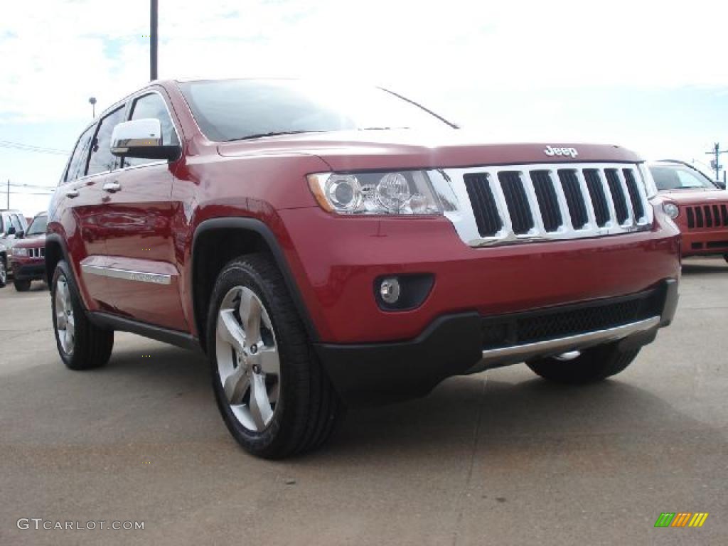 2011 Grand Cherokee Limited 4x4 - Inferno Red Crystal Pearl / Black photo #1