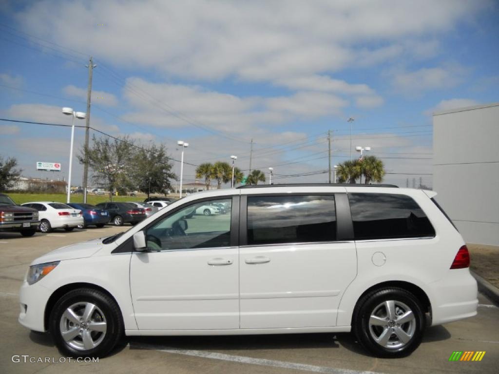 Calla Lily White 2011 Volkswagen Routan SE Exterior Photo #45163409