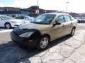 2000 Fort Knox Gold Metallic Ford Focus SE Sedan  photo #5