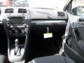 Black - Golf 4 Door TDI Photo No. 15
