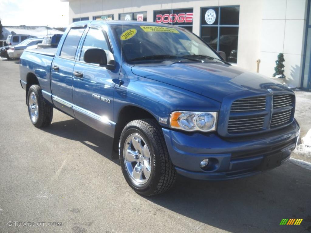 2005 Ram 1500 SLT Quad Cab 4x4 - Atlantic Blue Pearl / Dark Slate Gray photo #20