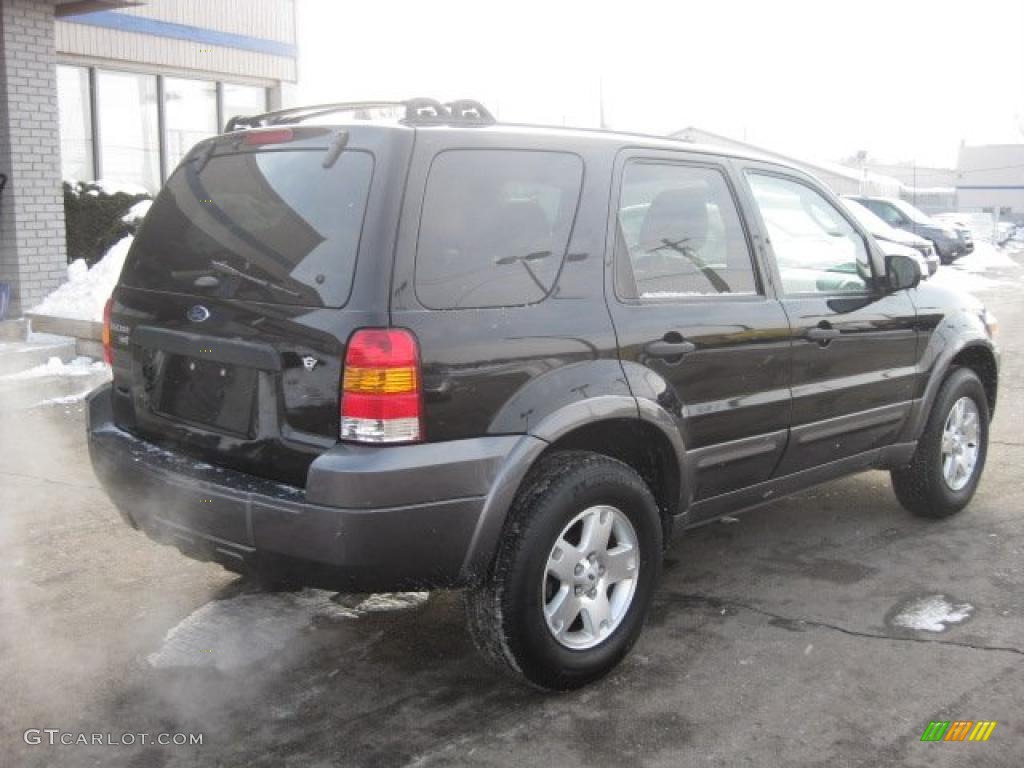 2006 Escape XLT V6 4WD - Black / Medium/Dark Flint photo #7