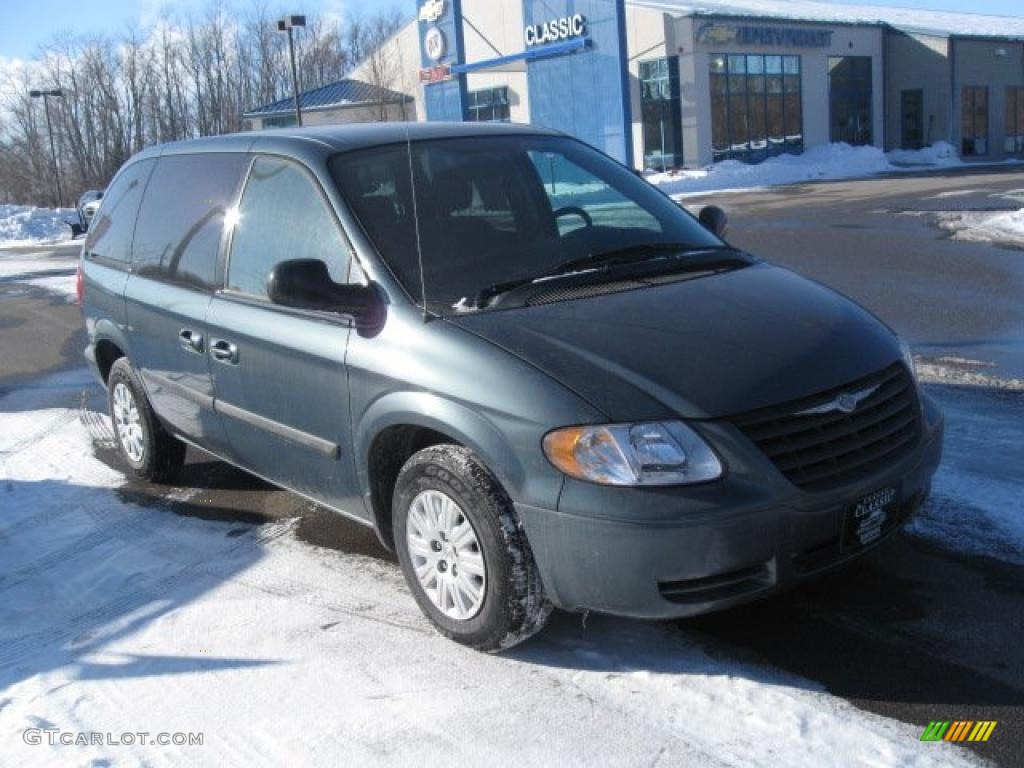 2007 Town & Country  - Magnesium Pearl / Medium Slate Gray photo #3