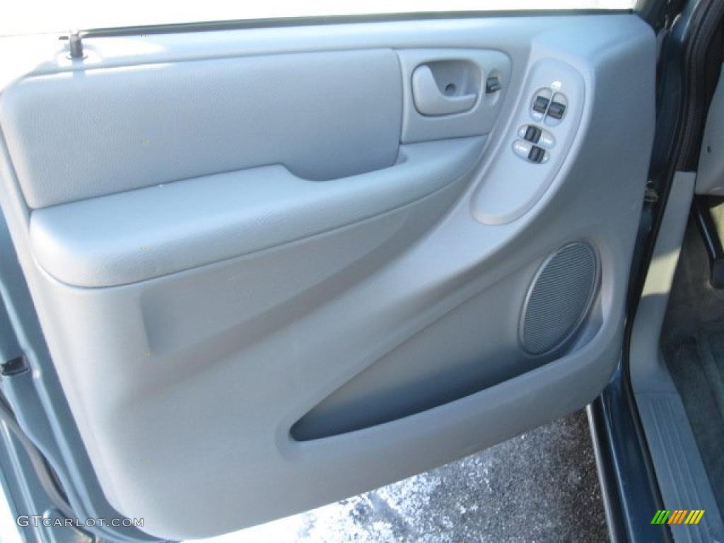 2007 Town & Country  - Magnesium Pearl / Medium Slate Gray photo #9