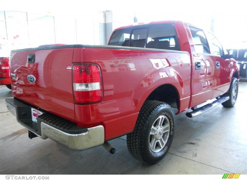 2005 F150 XLT SuperCrew 4x4 - Bright Red / Medium Flint Grey photo #3