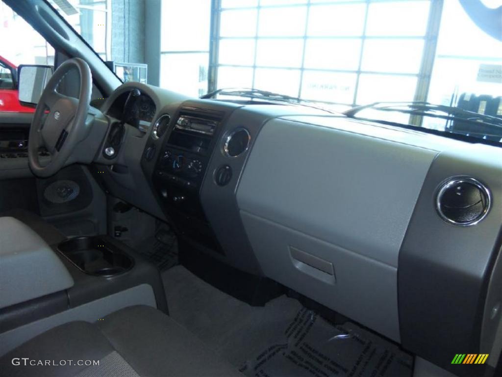 2005 F150 XLT SuperCrew 4x4 - Bright Red / Medium Flint Grey photo #12
