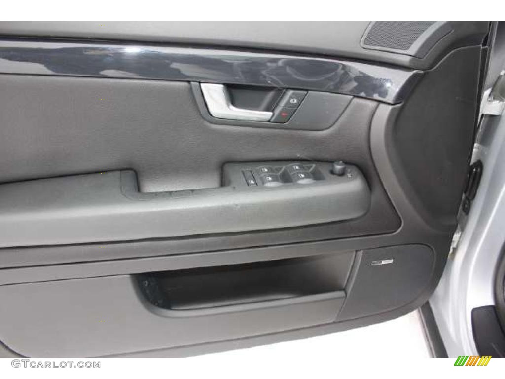 2004 A4 1.8T Sedan - Light Silver Metallic / Black photo #15