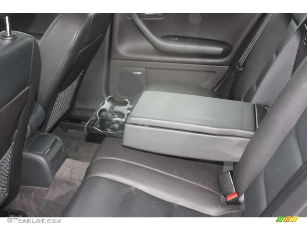 2004 A4 1.8T Sedan - Light Silver Metallic / Black photo #16