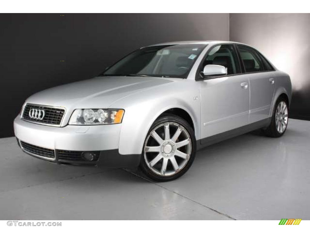 2004 A4 1.8T Sedan - Light Silver Metallic / Black photo #21