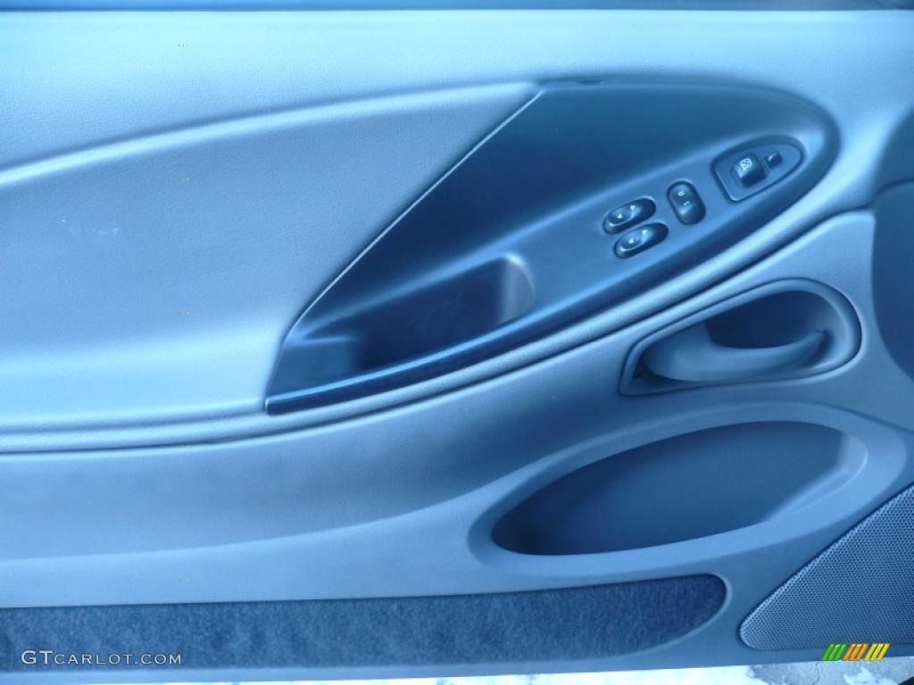 2003 Mustang V6 Coupe - Tropic Green Metallic / Medium Graphite photo #7