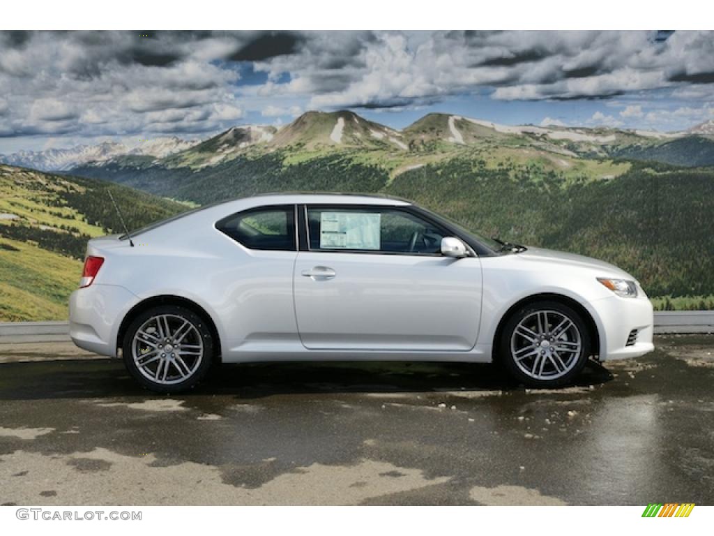 Classic Silver Metallic 2011 Scion tC Standard tC Model Exterior Photo #45179016