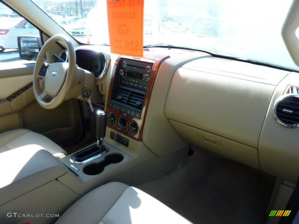 2010 Explorer Eddie Bauer 4x4 - White Suede / Camel photo #17