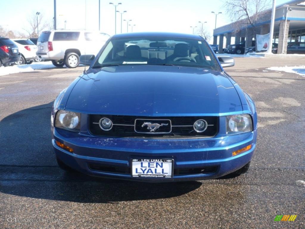 2006 Mustang V6 Premium Coupe - Vista Blue Metallic / Light Graphite photo #3