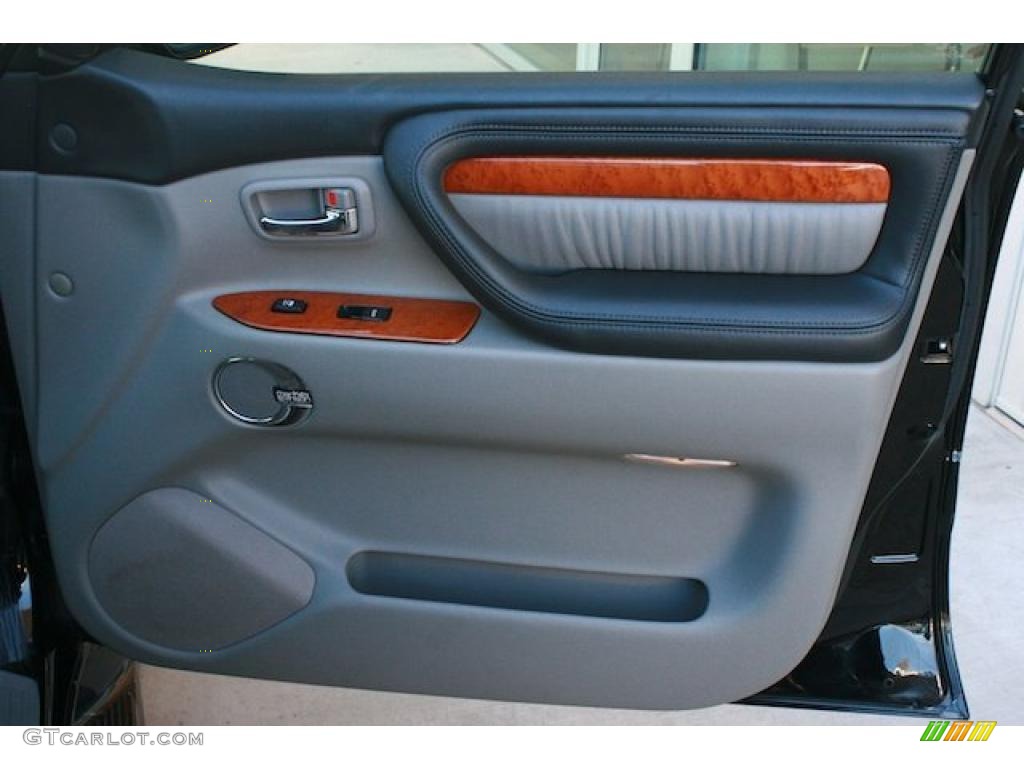 2005 Lexus LX 470 Door Panel Photos