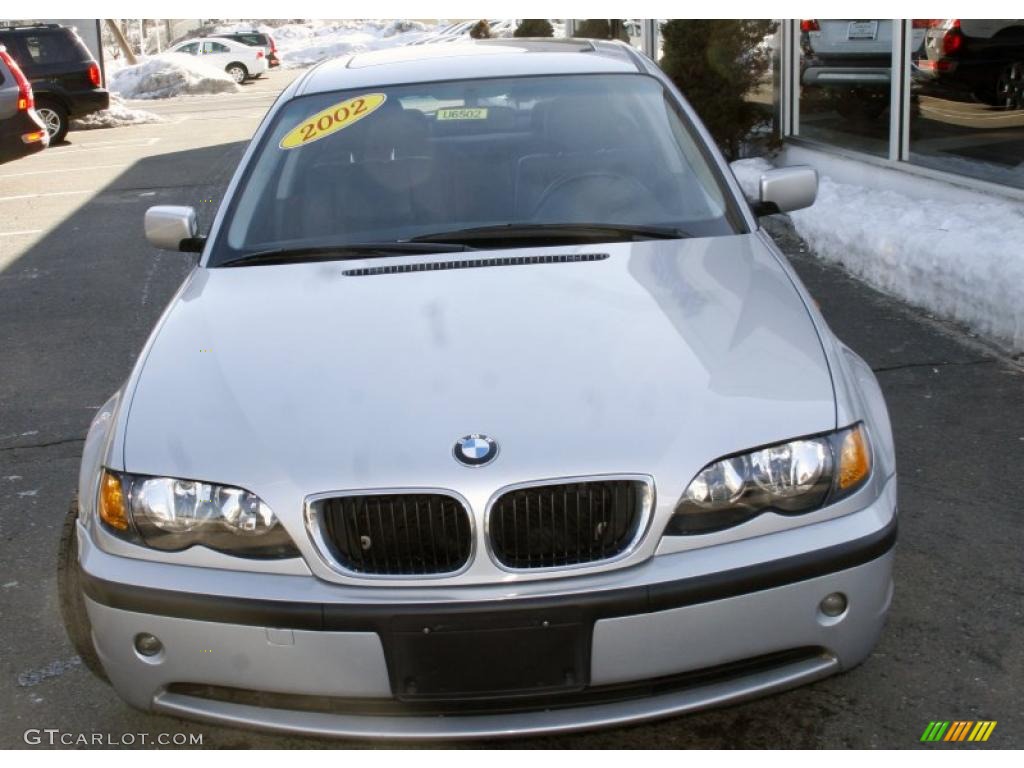 2002 3 Series 325i Sedan - Titanium Silver Metallic / Black photo #3