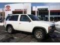 Vail White 1992 Nissan Pathfinder XE 4x4