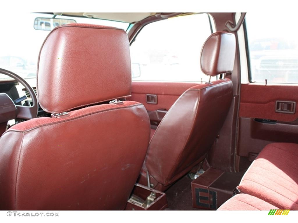1992 Pathfinder XE 4x4 - Vail White / Dark Red photo #9