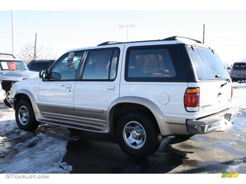 1997 Explorer XLT 4x4 - Oxford White / Medium Parchment photo #4