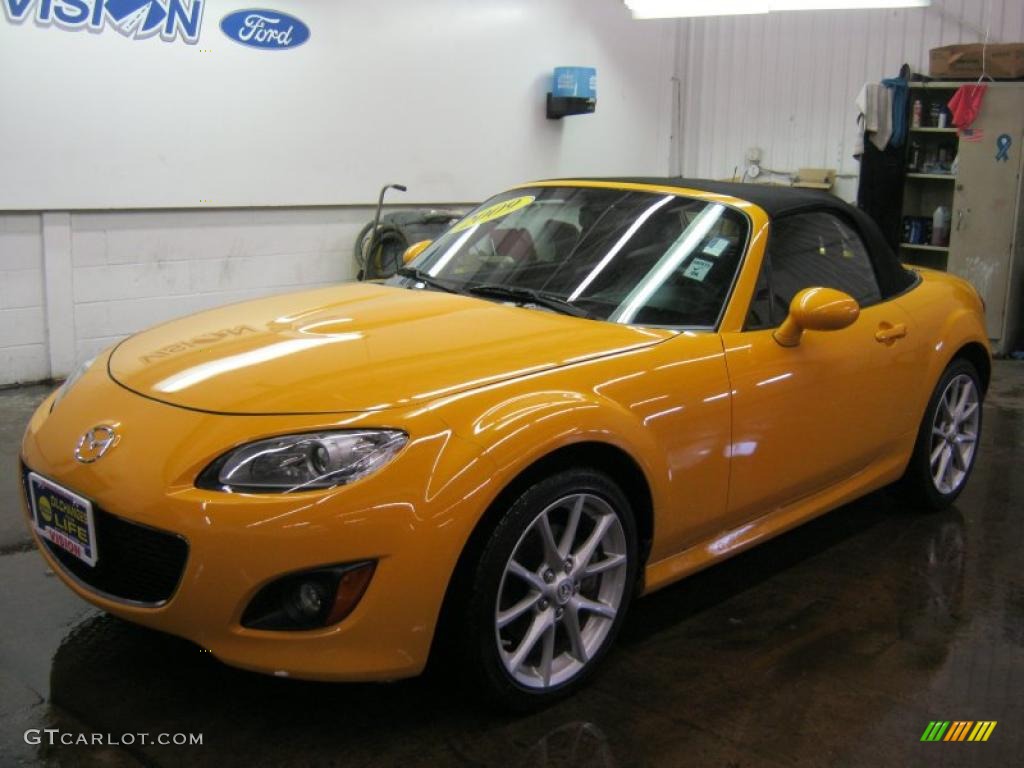 2009 MX-5 Miata Touring Roadster - Competition Yellow / Black photo #1