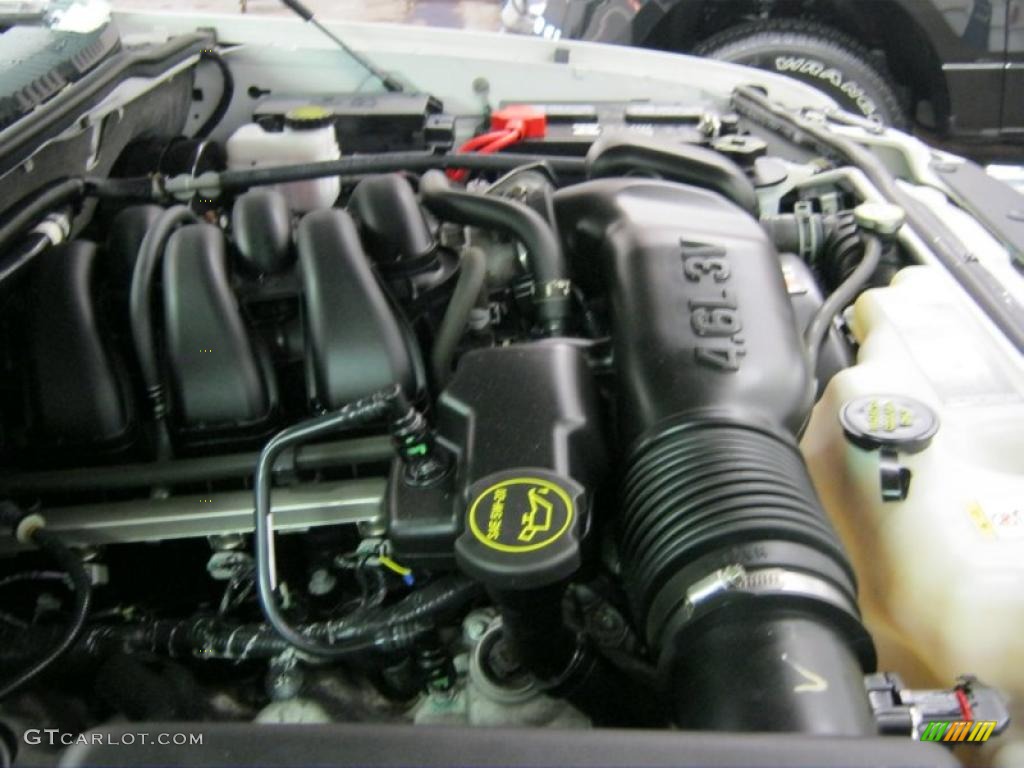 2008 Ford Explorer XLT 4x4 Engine Photos