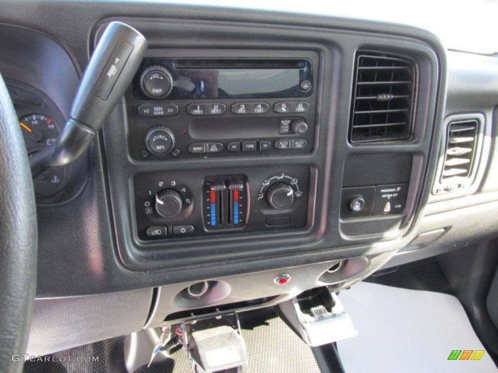 2007 Chevrolet Silverado 3500HD Regular Cab 4x4 Chassis Controls Photo #45192833