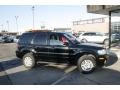 Black - Mariner Luxury 4WD Photo No. 5