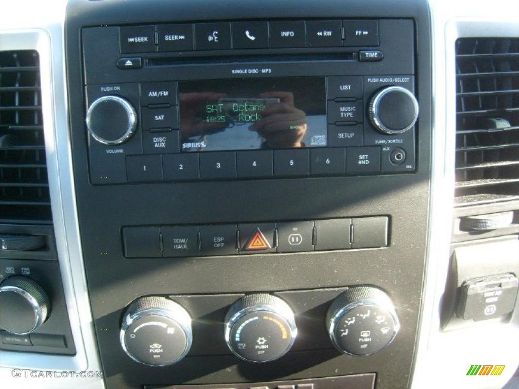 2010 Dodge Ram 1500 SLT Regular Cab 4x4 Controls Photo #45197953