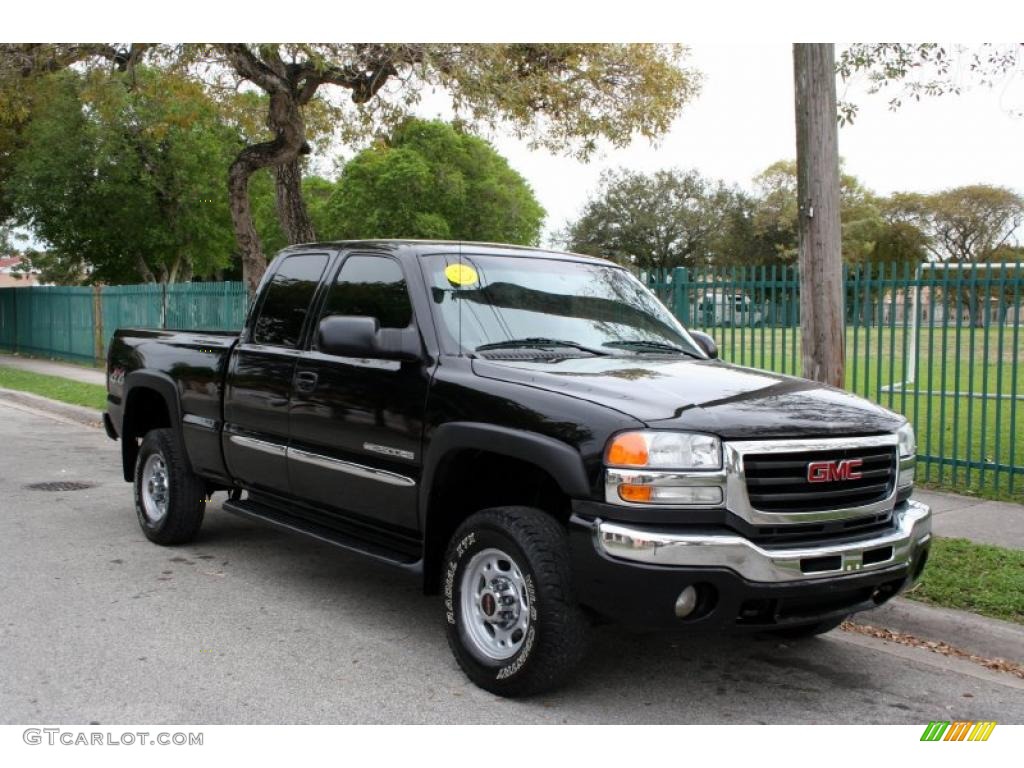 Onyx Black 2004 GMC Sierra 2500HD SLE Extended Cab 4x4 Exterior Photo #45199797